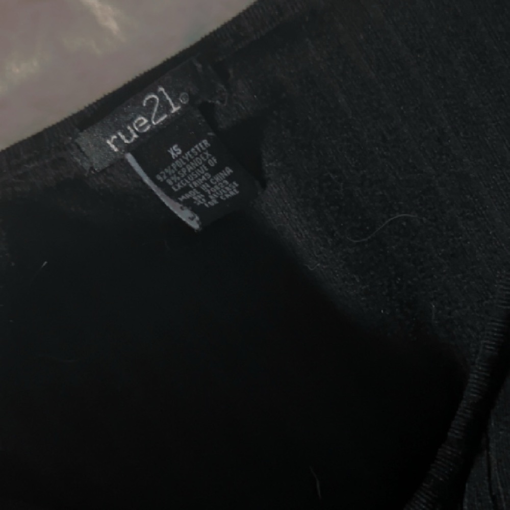 XS Long sleeve from Rue21 (black)